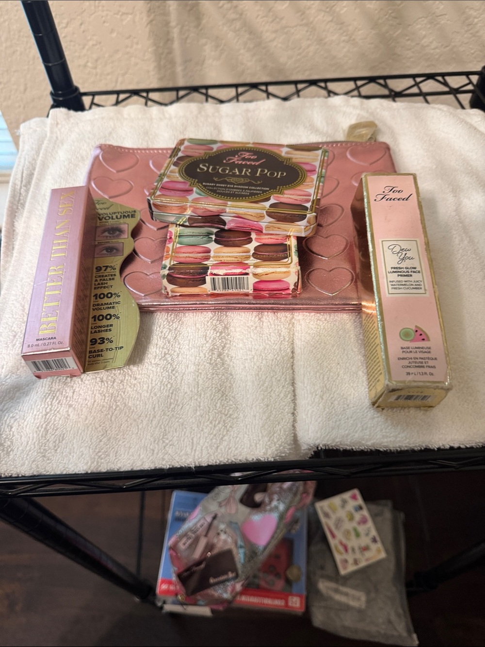 Too Faced Sugar Pop Eyeshadow Palette — Pastel Pink & Bright Accents - Picture 3 of 3